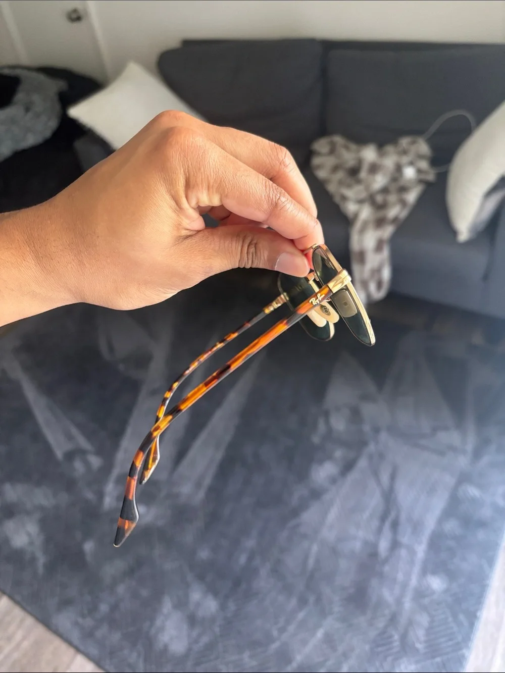 Ray-Ban Gold Frame Black/Green Lens Round Sunglasses